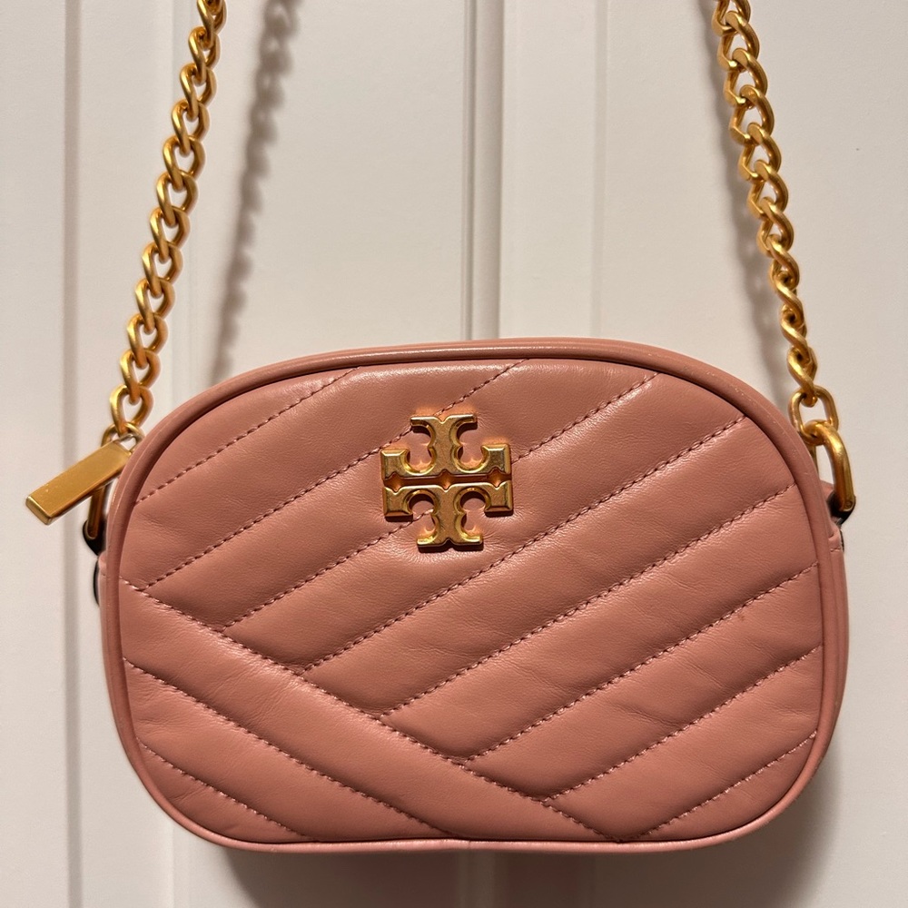 Tory Burch Blush Quilted Crossbody Bag with Gold Chain